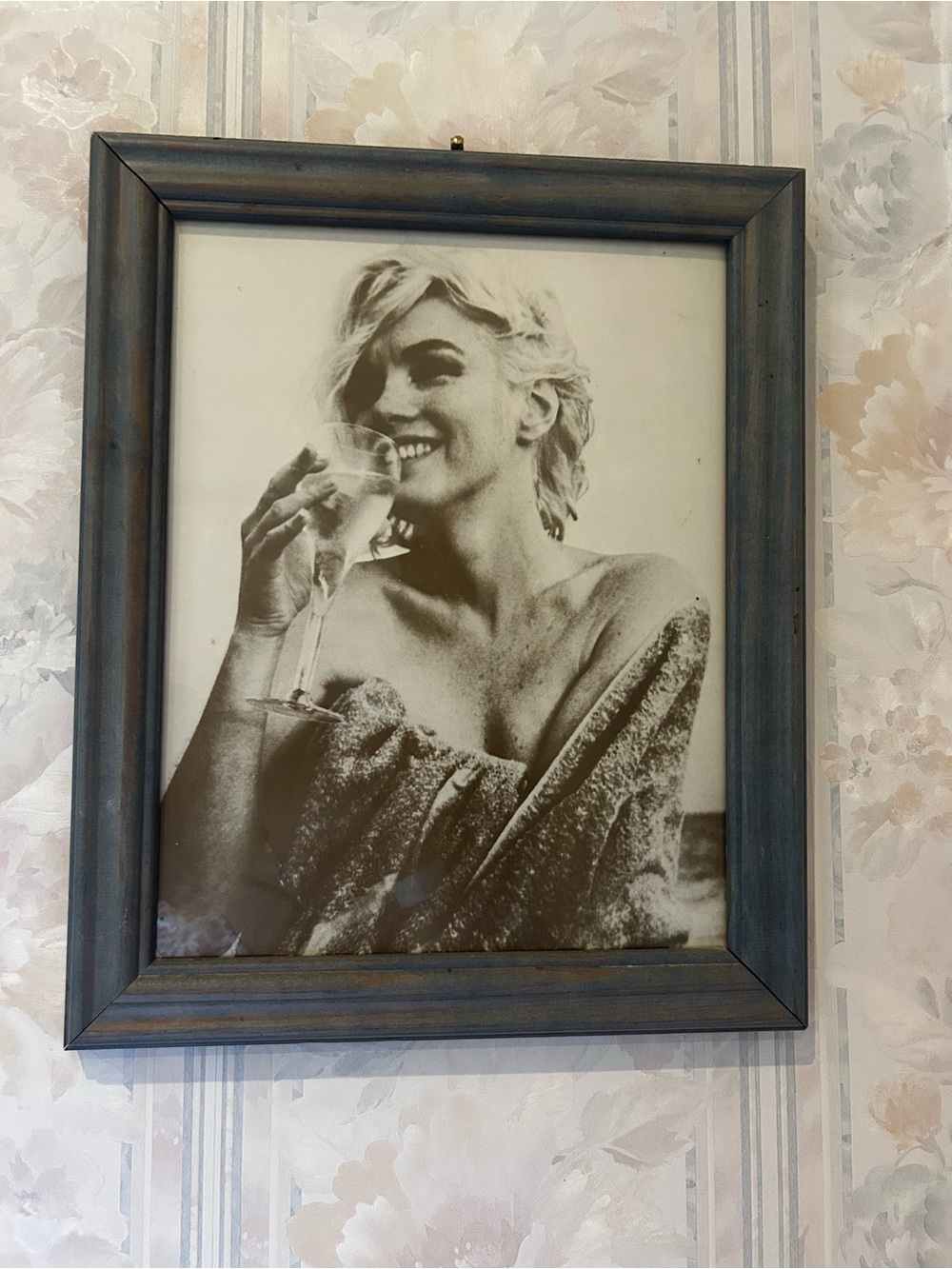 Marilyn Monroe Framed Wall Art in Distressed Blue-Brown Finish